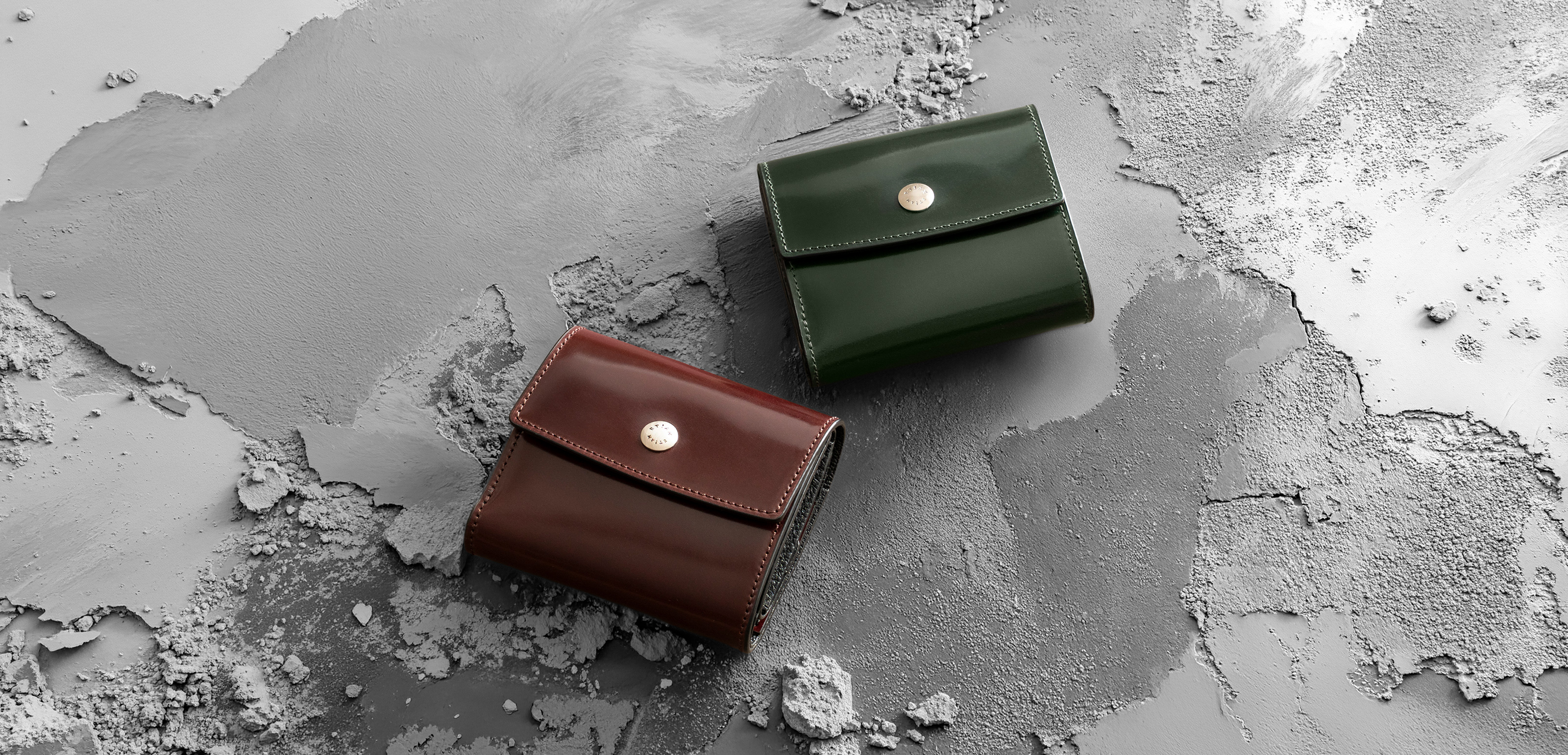 British Green / Burgundy ― 品格を纏う新しい2色。