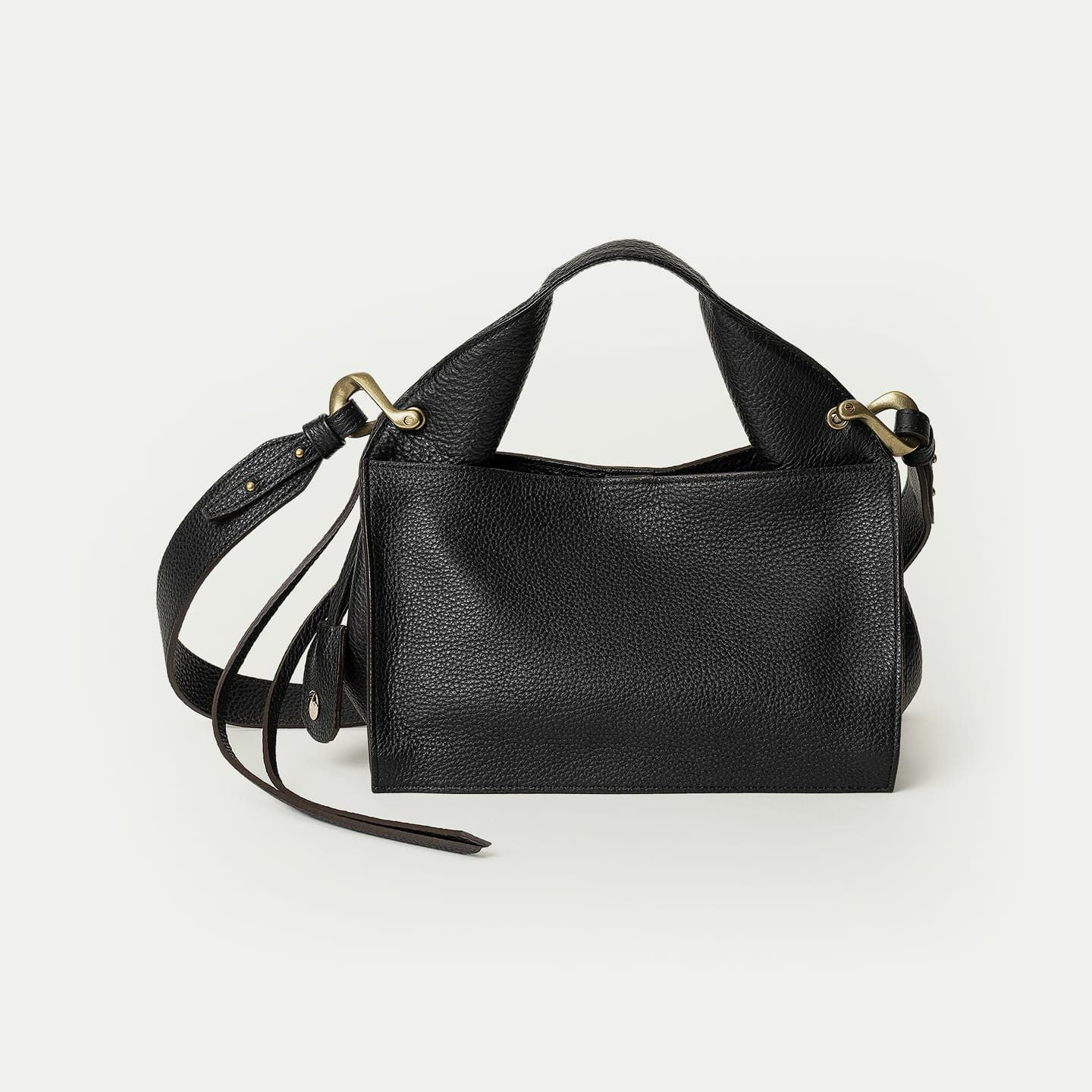 シュリンク ハンドバッグ（S）《Cordial》 - Black - | ETiAM