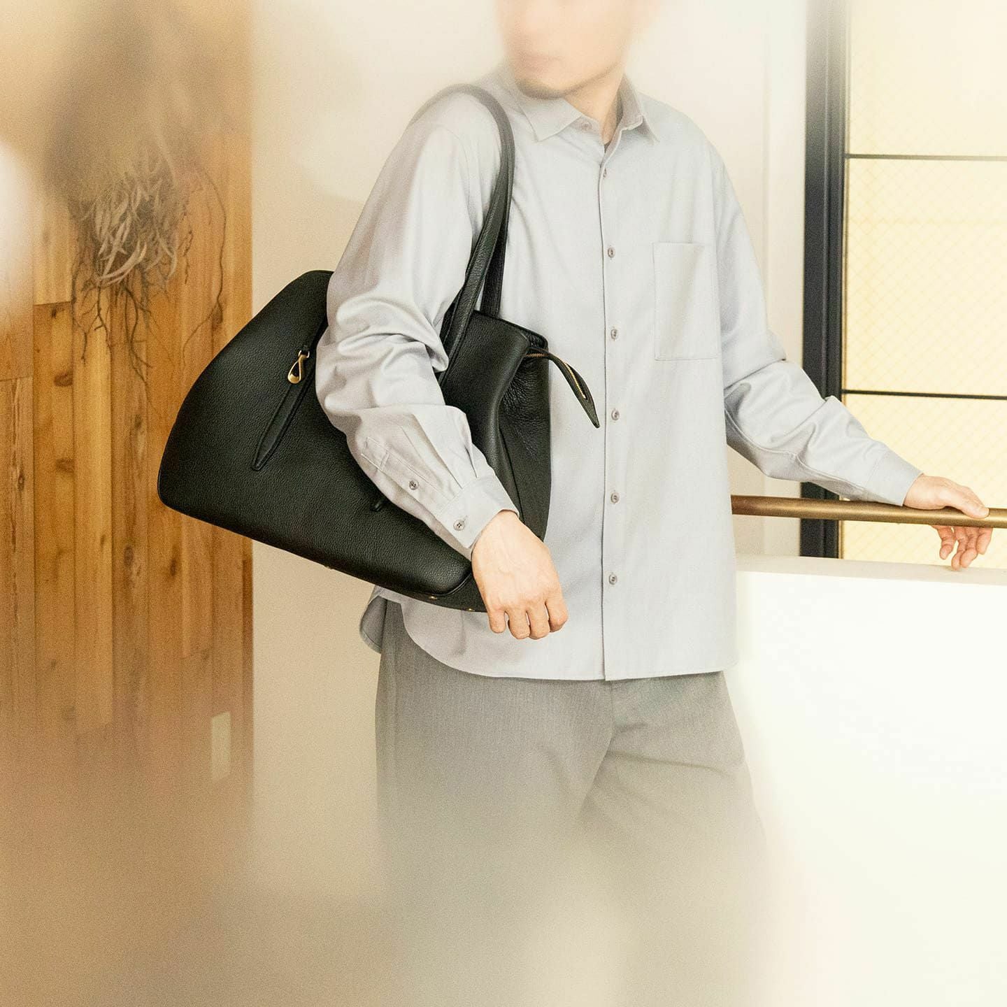 シュリンク ファスナートートバッグ（S）《Flexi》 - Black - | ETiAM