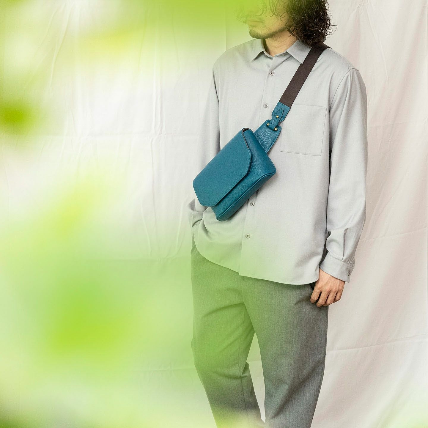 シュリンク ボディバッグ《Liberty》 - Black - | ETiAM