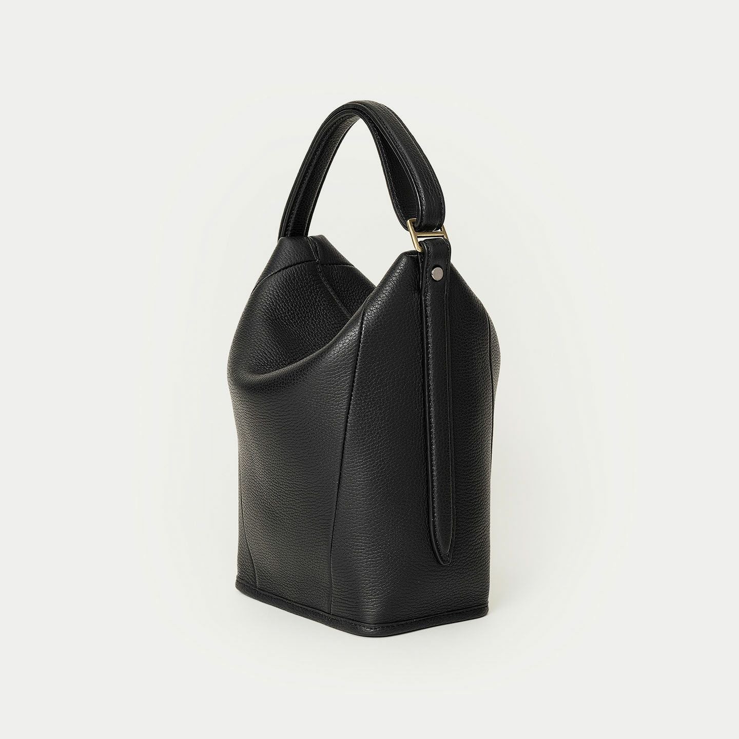 シュリンク ハンド＆バングルバッグ《Follow》 - Black - | ETiAM