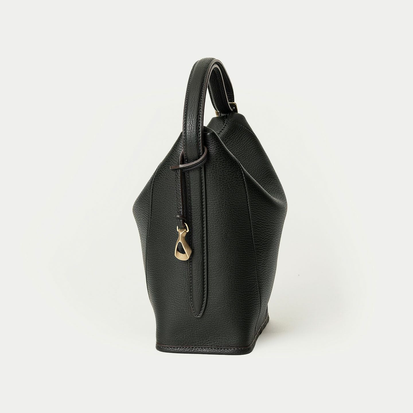 ゴート ハンド&スリングバッグ《Buddy》 - Black - | ETiAM