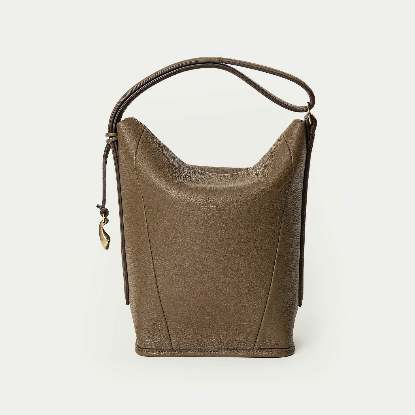 シュリンク ハンド＆バングルバッグ《Follow》 - Oak - | ETiAM