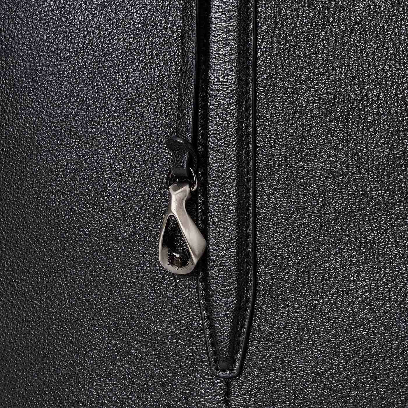 シェーブル ファスナートートバッグ（L）《Flexi》 - Black - | ETiAM