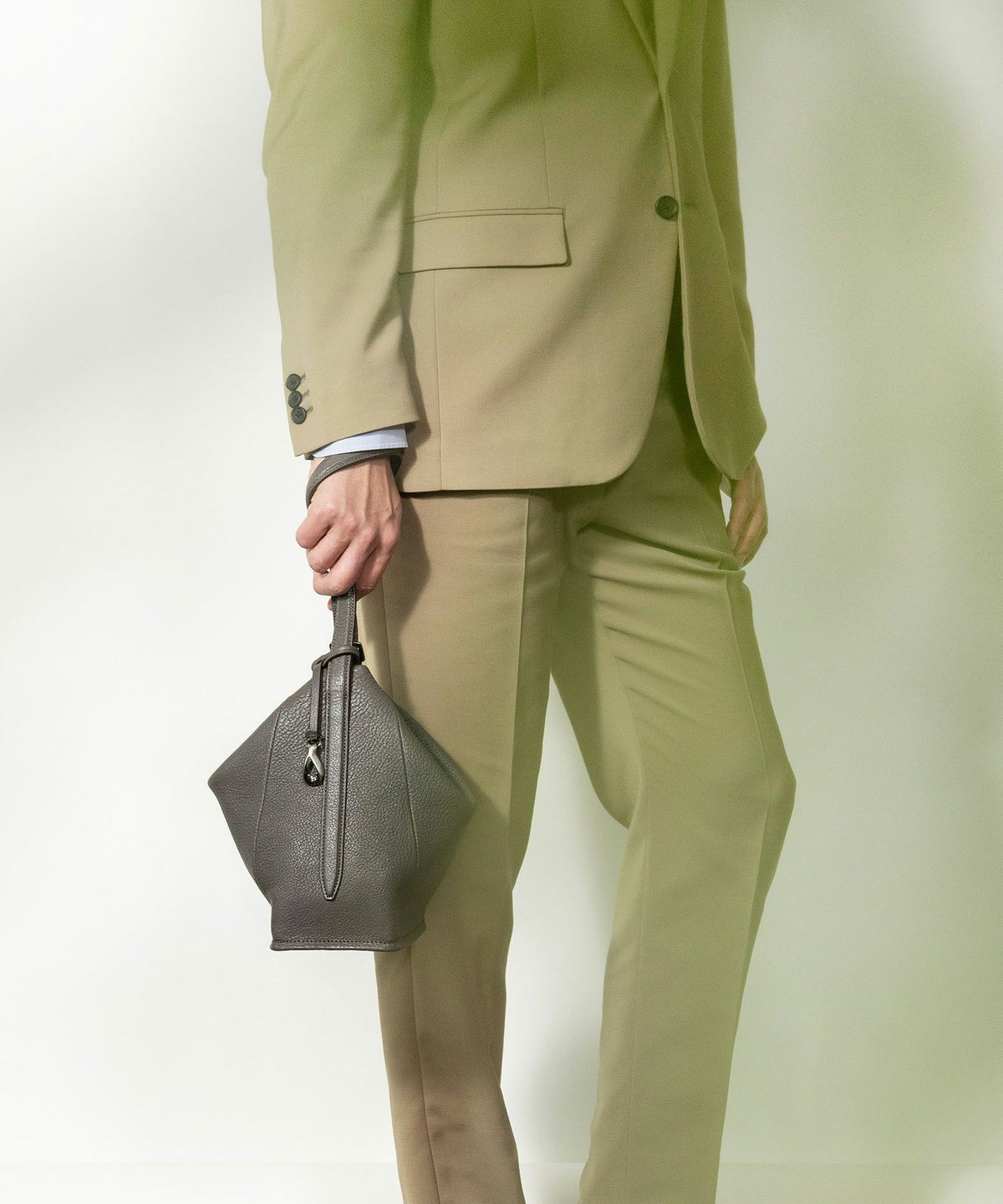 Color：Elephant Gray