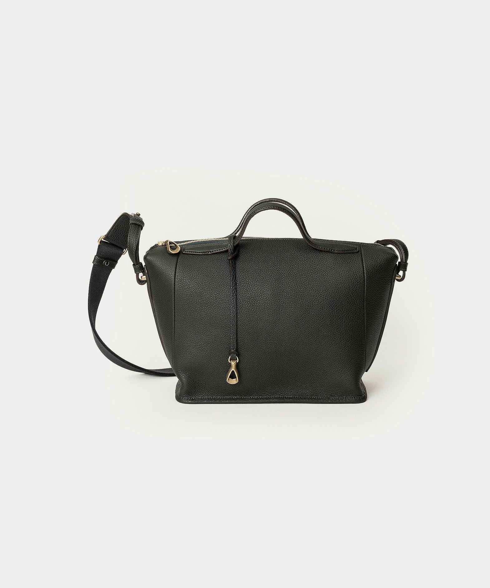 ETiAM ハンドバッグ　ブラック シュリンク ハンド＆バングルバッグ《Follow》 - Black - | ETiAM
