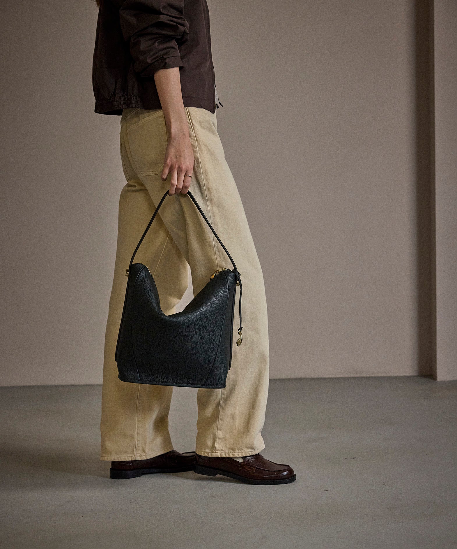 シュリンク 2Wayショルダーバッグ《Union》 - Black - | ETiAM