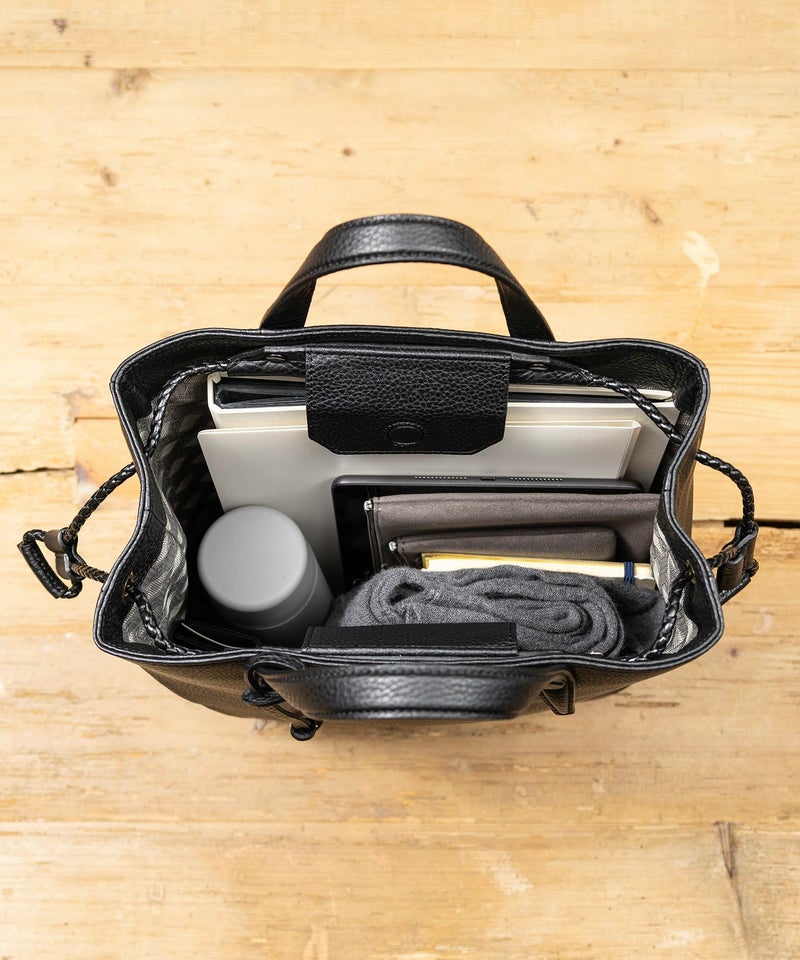 収納量の参考イメージとなります。　※Color：Black