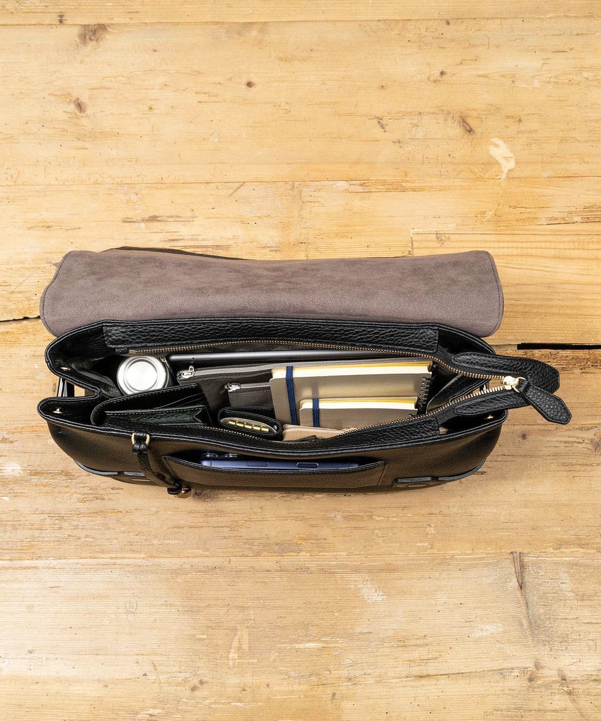 収納量の参考イメージとなります。　※Color：Black