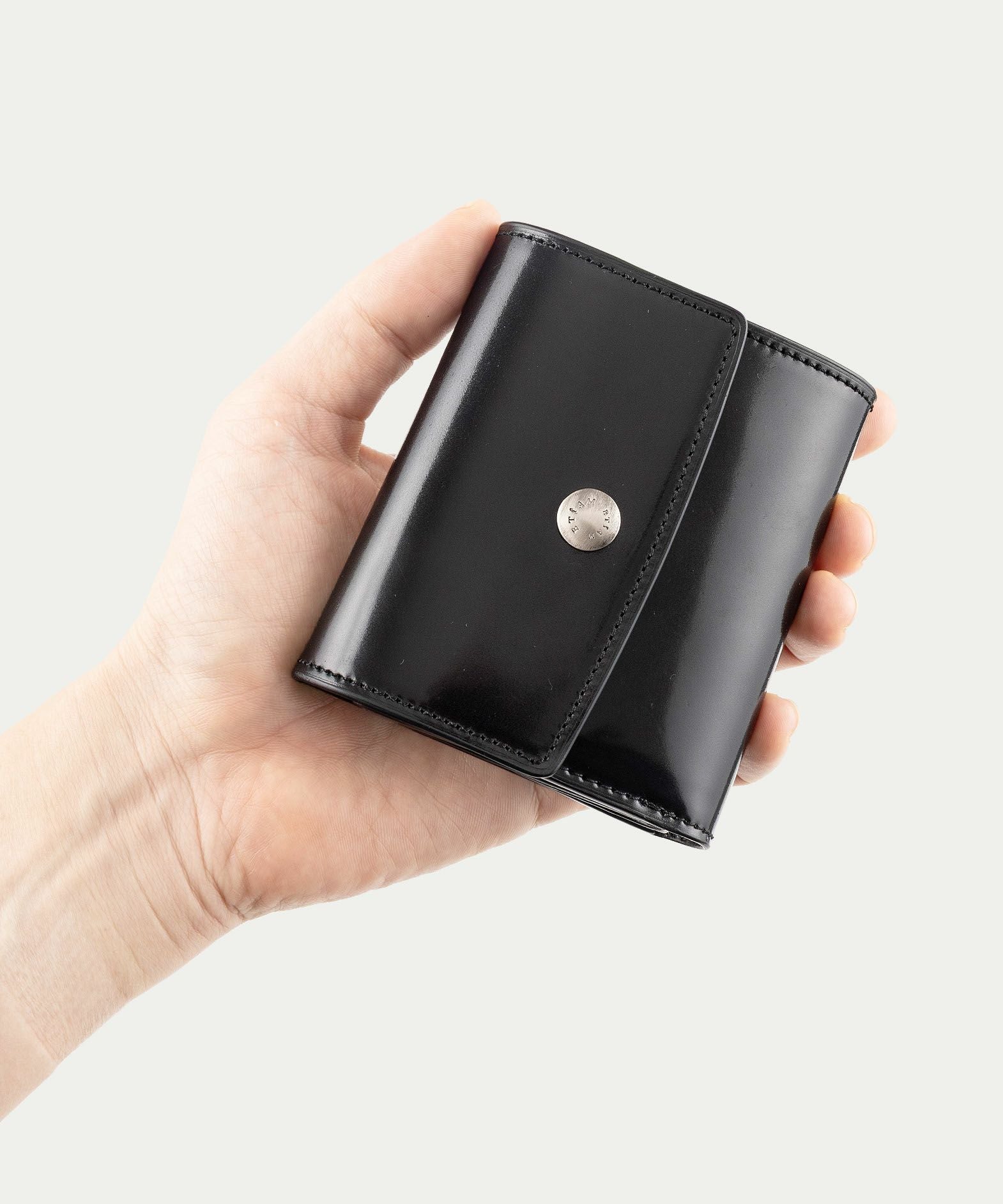 シェルコードバン 三つ折り財布 《Prior》 - Black - | ETiAM