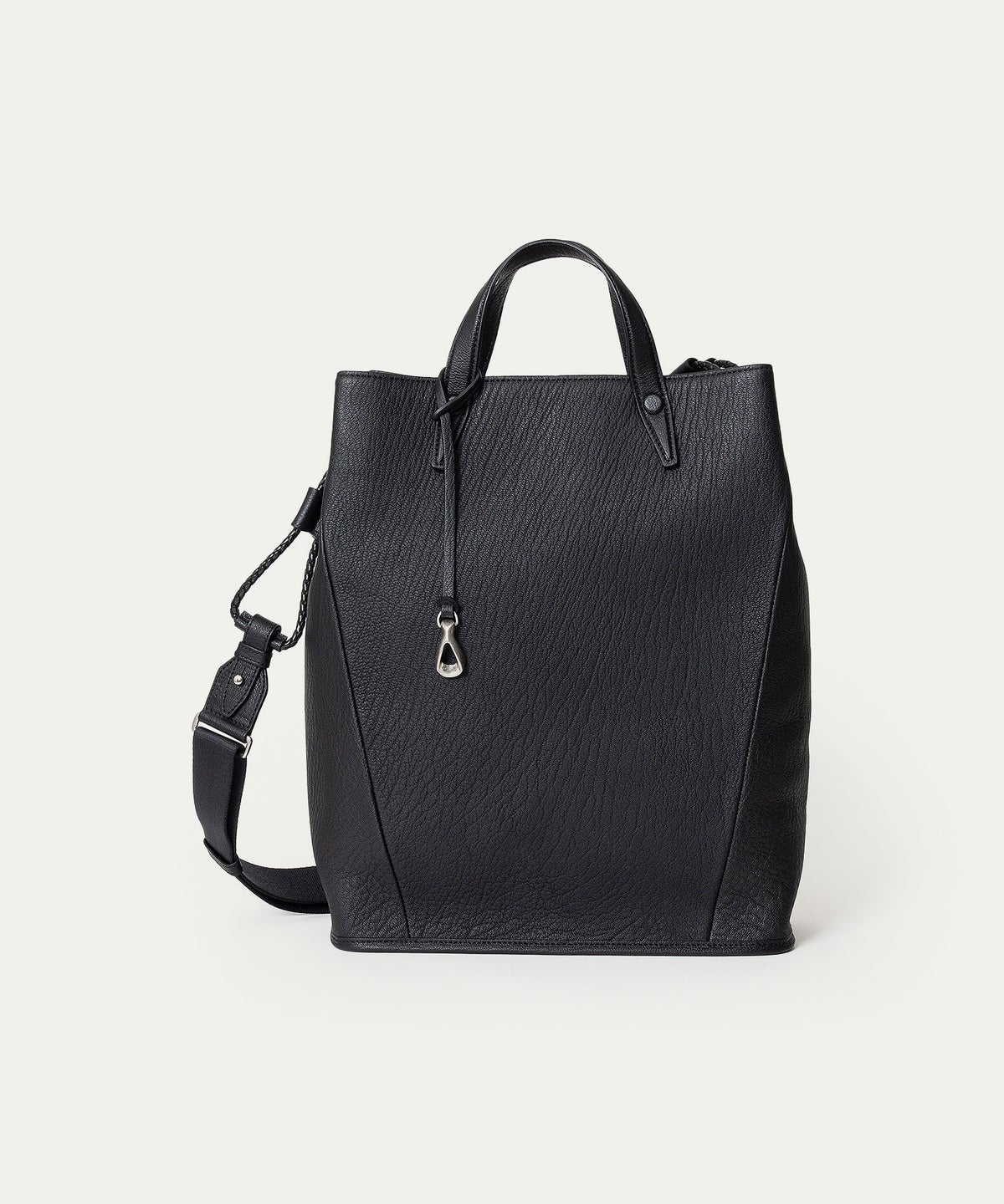 ゴート ドローストリング ショルダーバッグL《Inflect》 - Black -